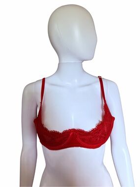 Frederick's of Hollywood Red Lace Underwire Bra